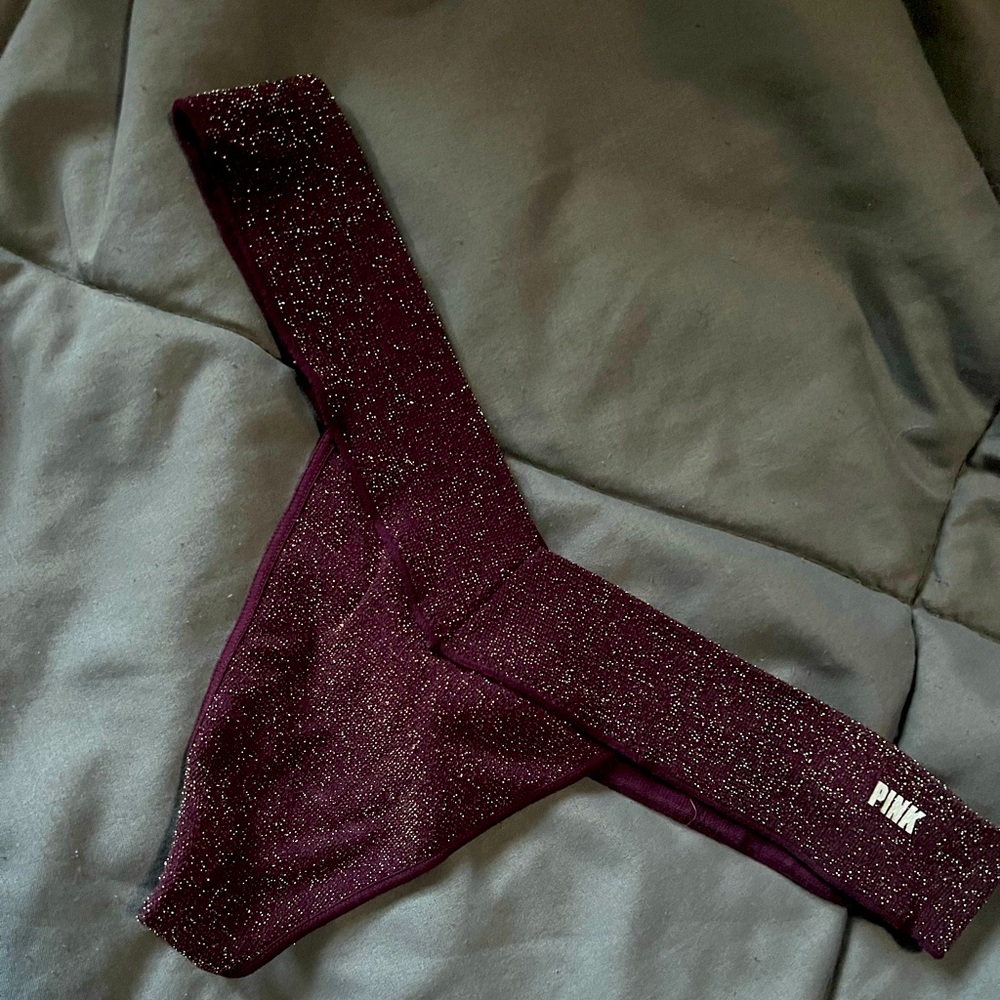 VS thong